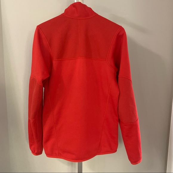 PATAGONIA Light Jacket - Picture 2 of 8